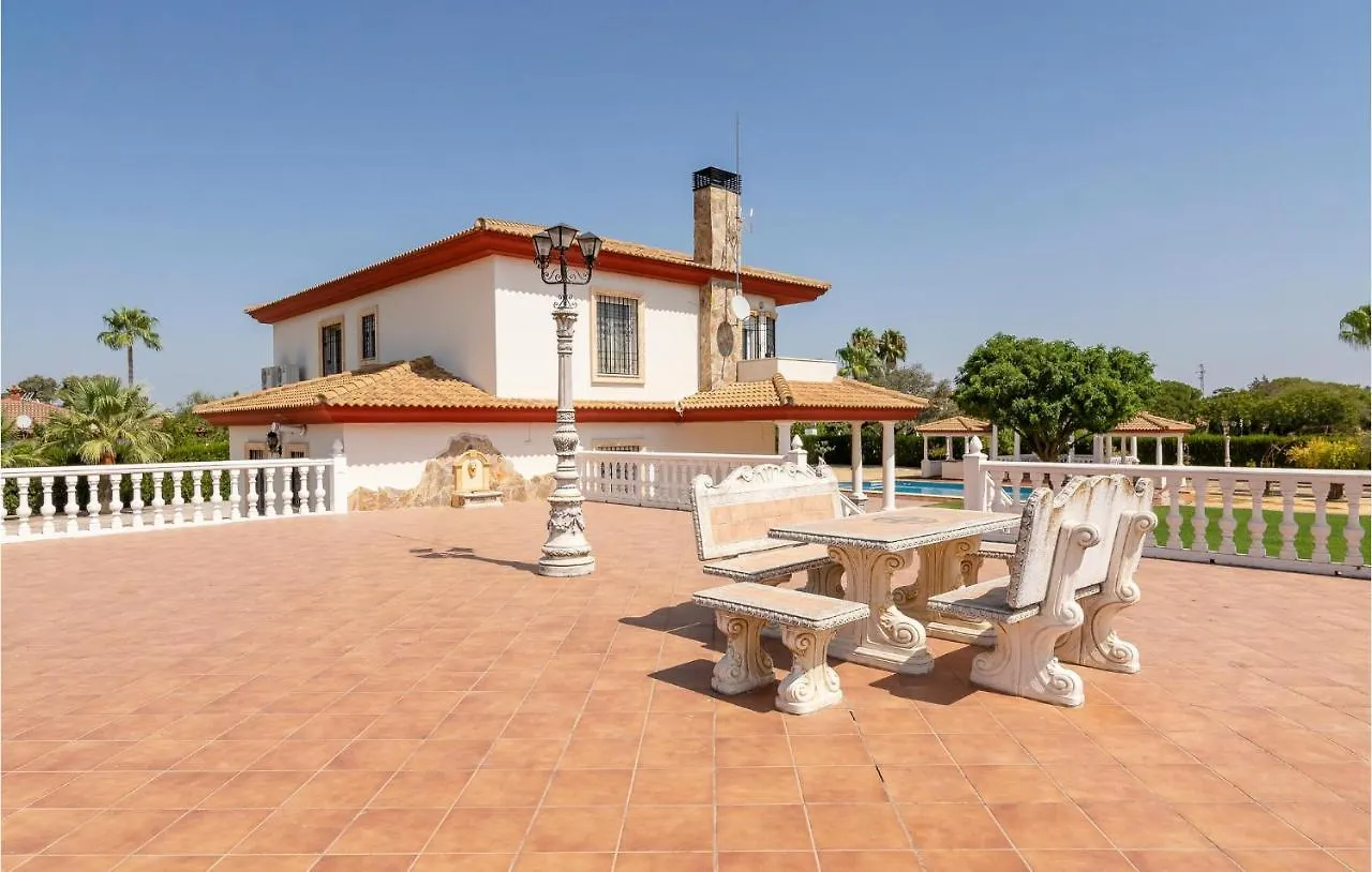 Nice Home In Cordoba With Wifi El Rinconcillo Hébergement de vacances